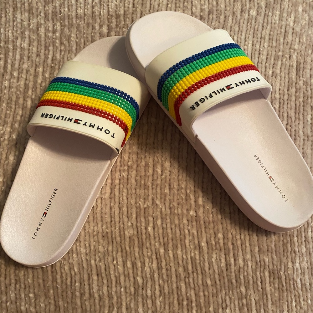 Tommy Hilfiger Sandals with Vibrant Rainbow Stripes